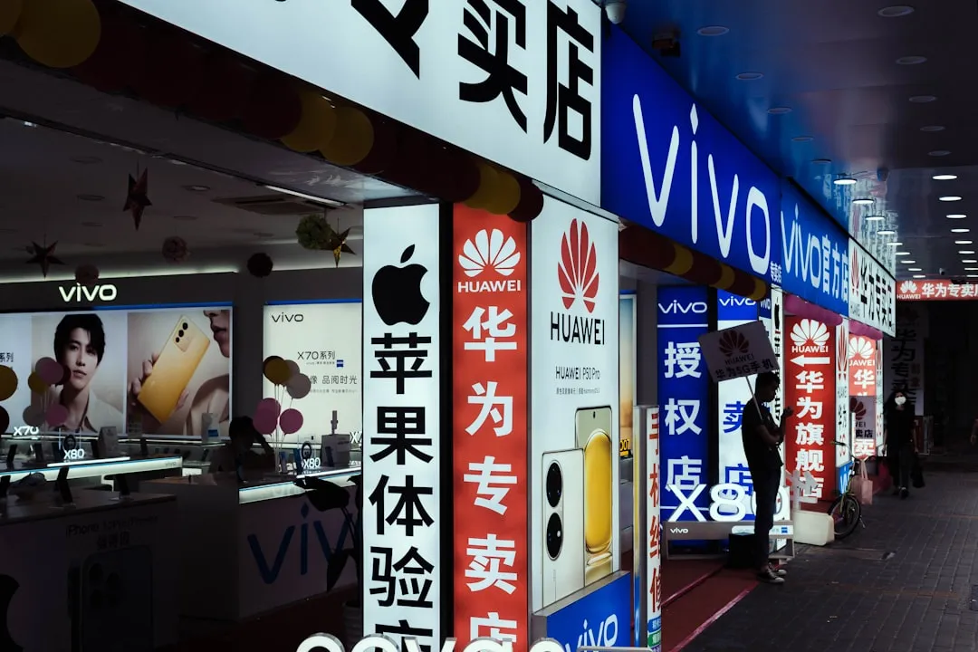 2025年商务男装面料技术革新与舒适度提升趋势分析